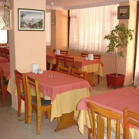 Hotel Temple Miletos 2*